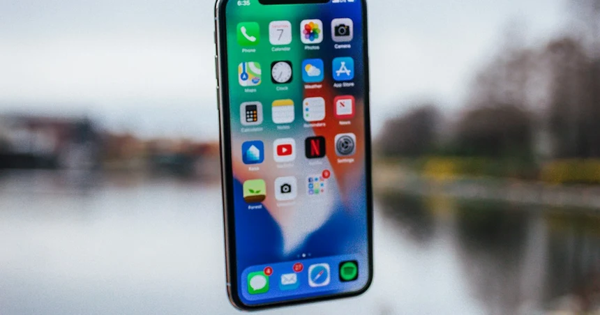 7 apps that need a redesign in 2026 (and what we would fix first)